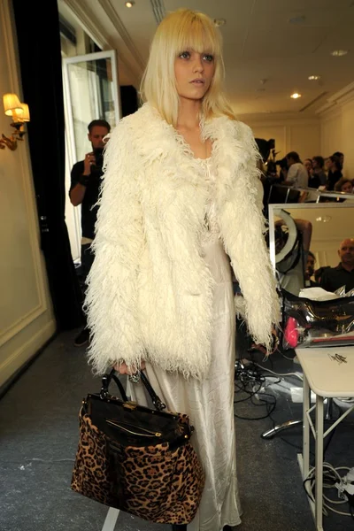 Look 33